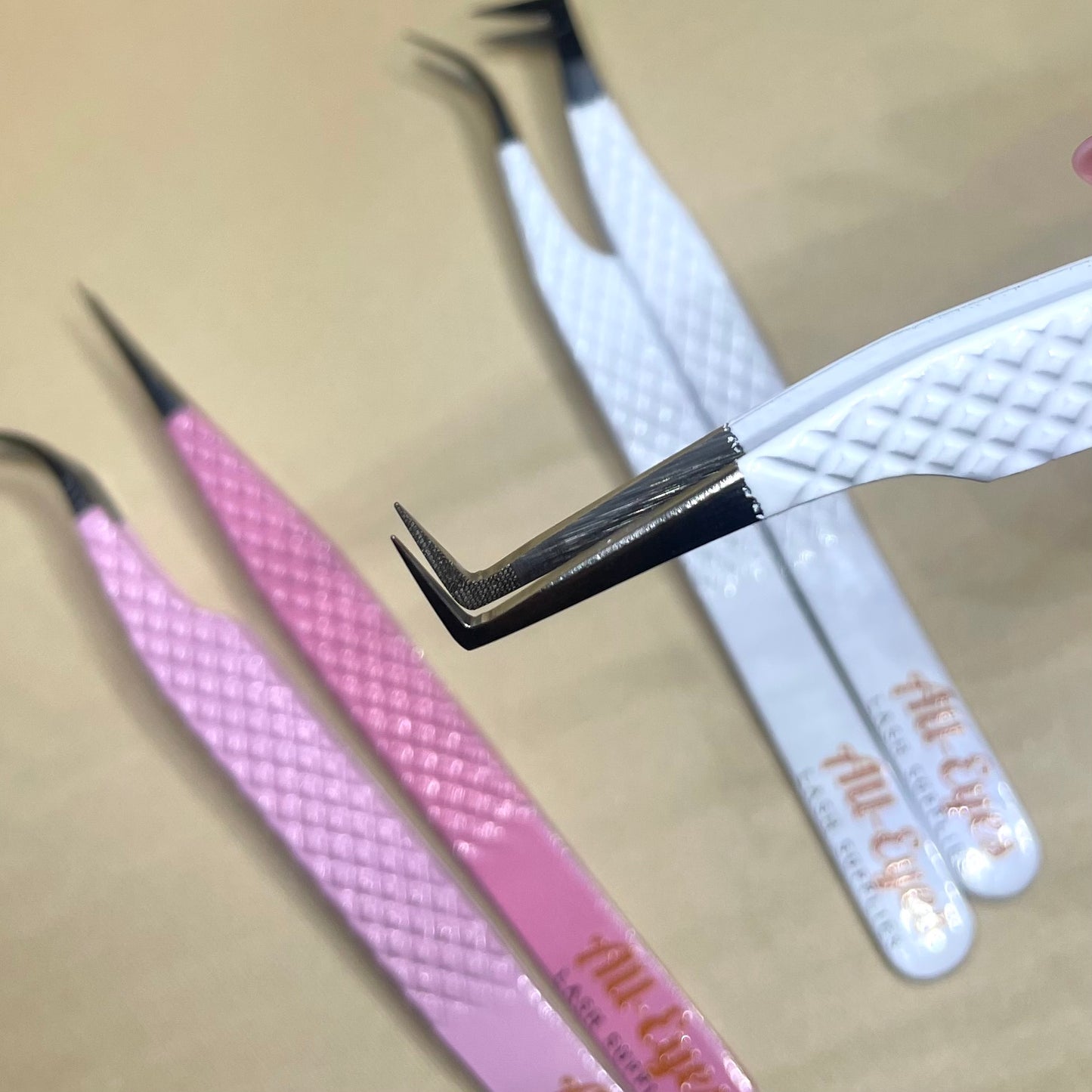 Fibre tip Tweezers
