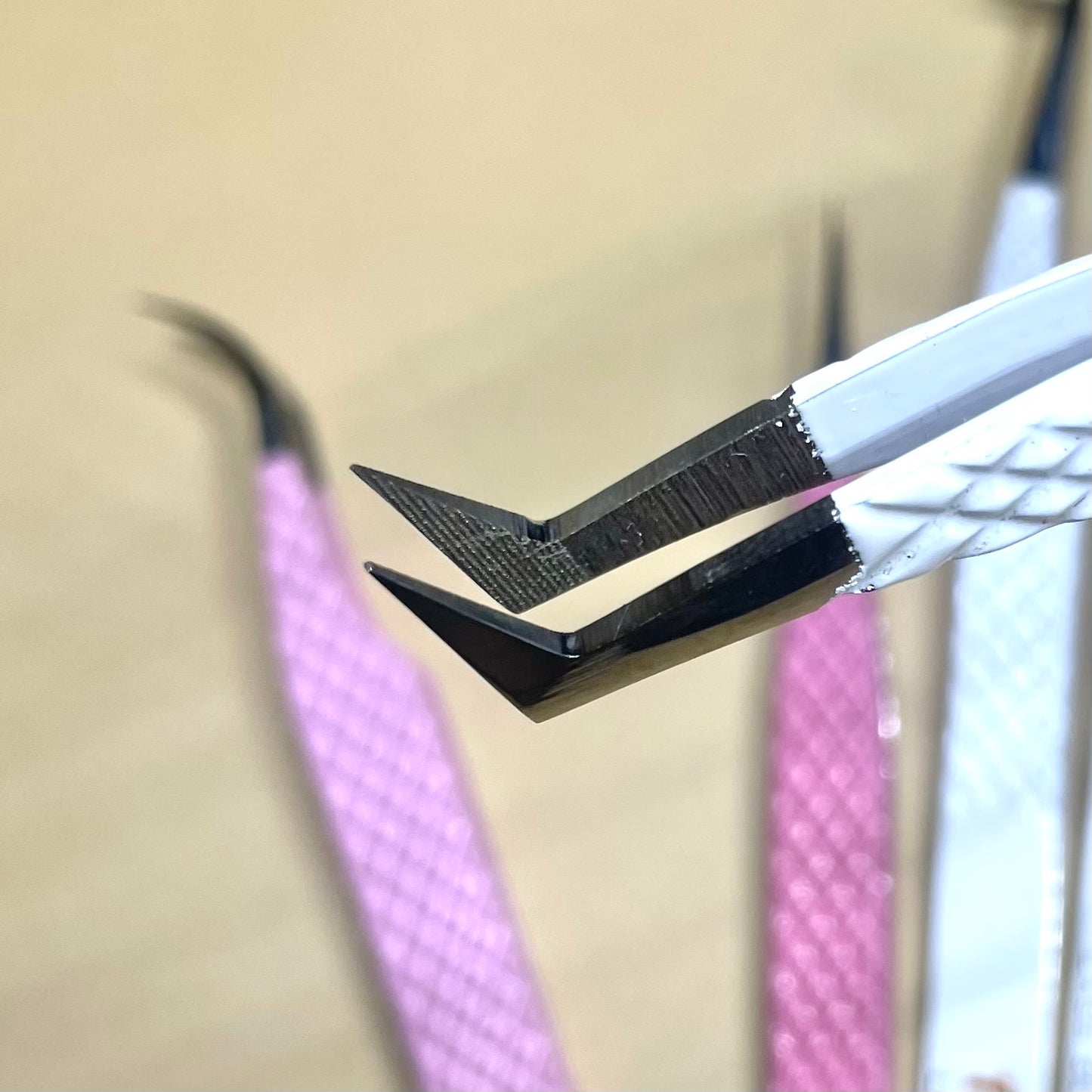 Fibre tip Tweezers